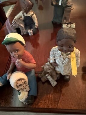 Sarah’s Atiic retired collectible figurines.